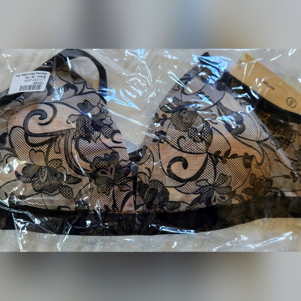 Lulalu Danica t shirt wireless bra